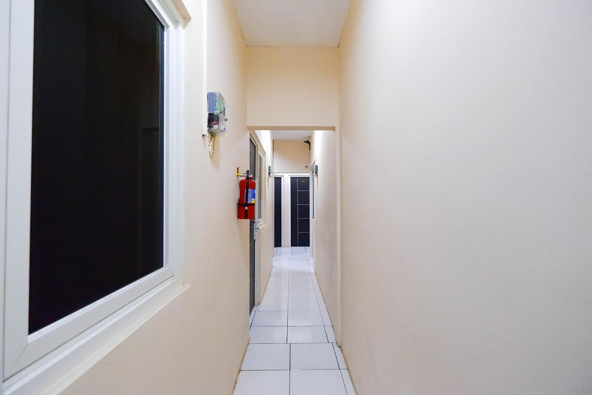 Unta Residence Semarang Esterno foto