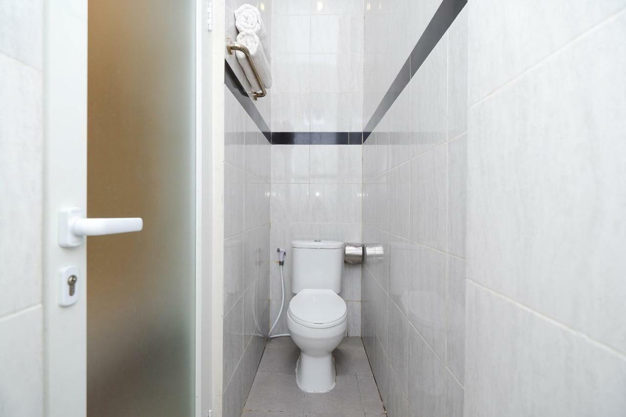 Unta Residence Semarang Esterno foto