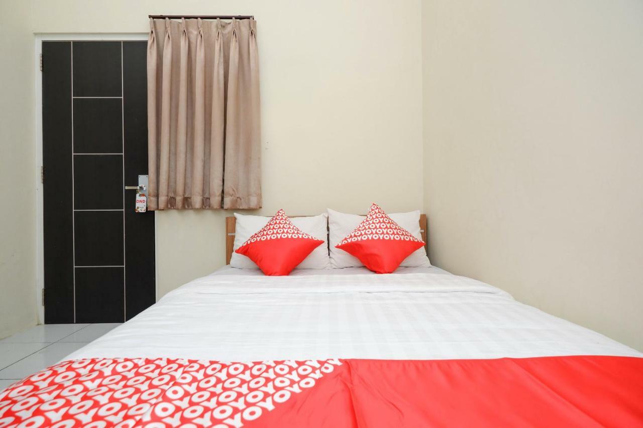 Unta Residence Semarang Esterno foto